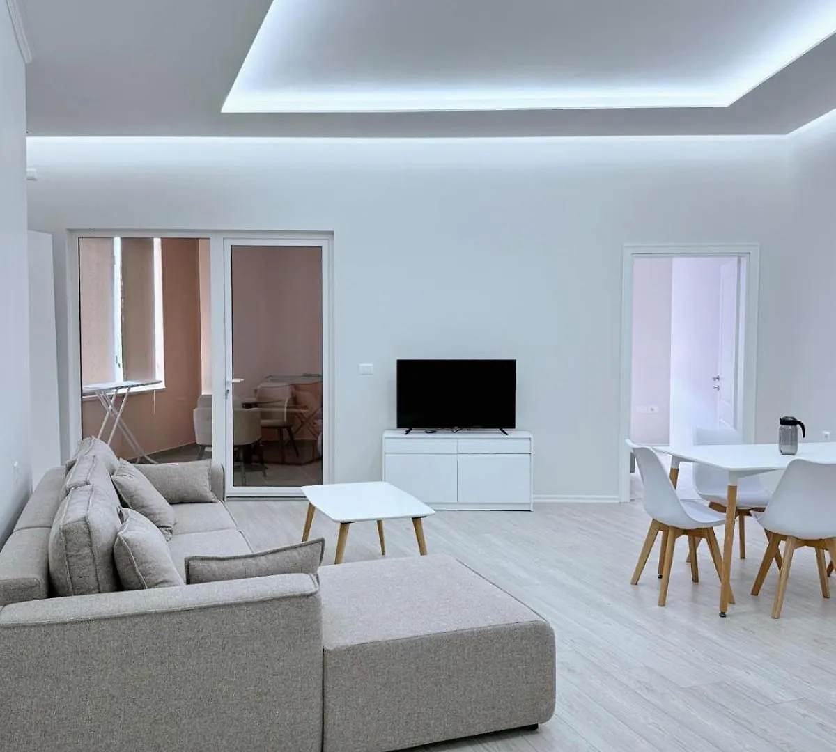 Kris Apart-Hotel Golem  Appartement