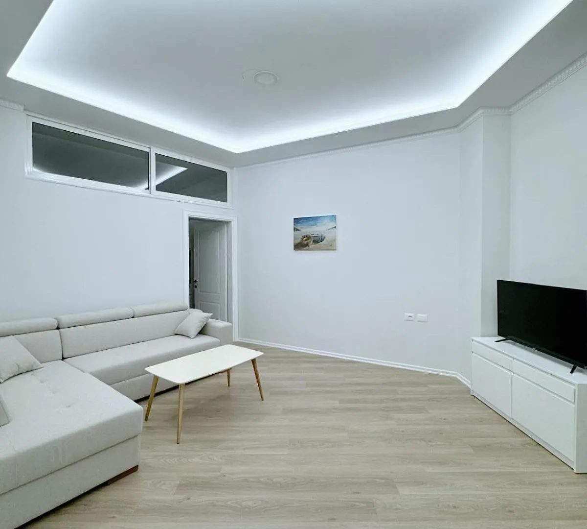 Kris Apart-Hotel Golem  Golem (Tirana)